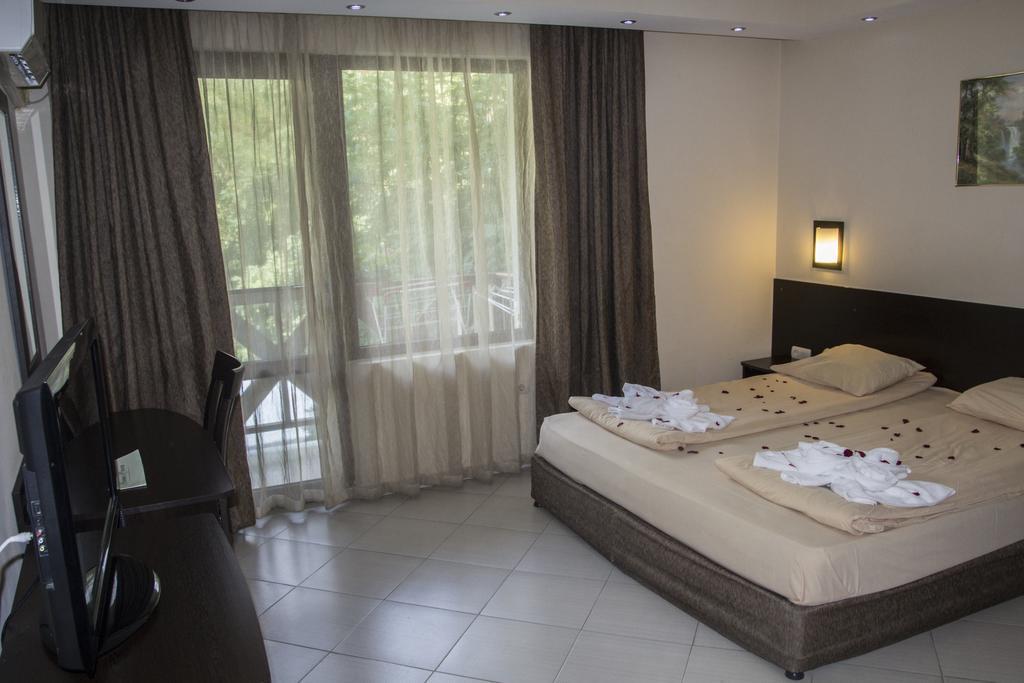 Hotel Delta Ognyanovo  Buitenkant foto